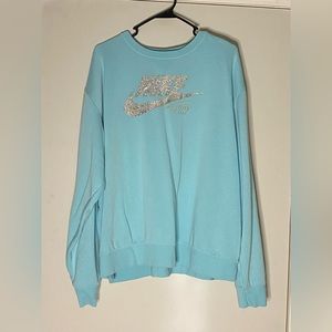 Nike women’s XL sweatshirt